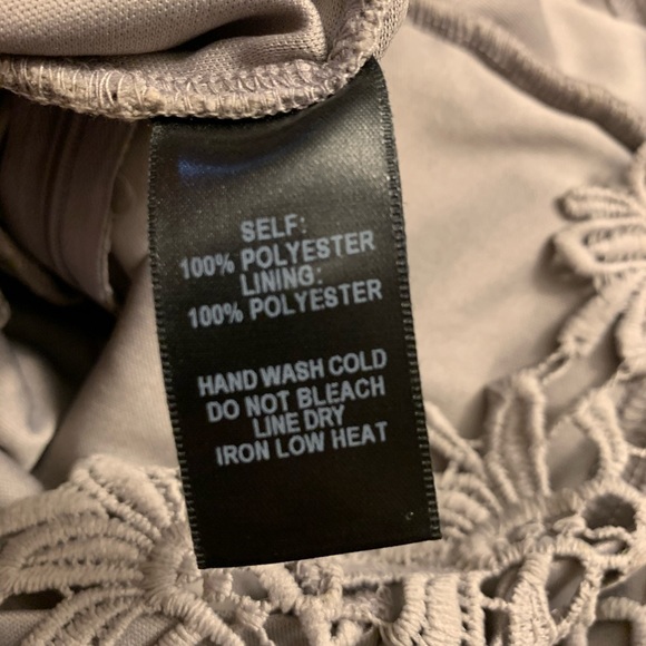 Lulus Lace Backless Dress Flattering Size Small - Picture 6 of 7